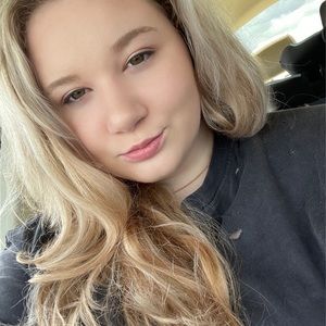 Meet your Posher, Lillian